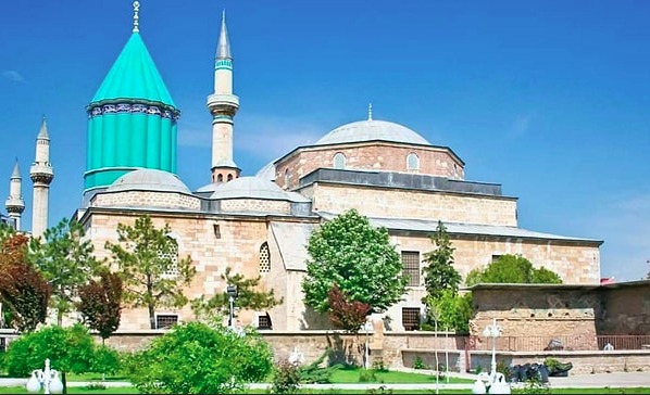 Discovering the Mevlana Museum: A Spiritual Journey in Konya